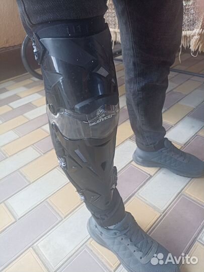 Мотозащита наколенники