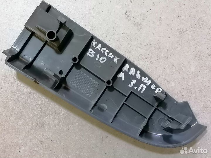 Накладка двери задняя левая Nissan Almera Classic