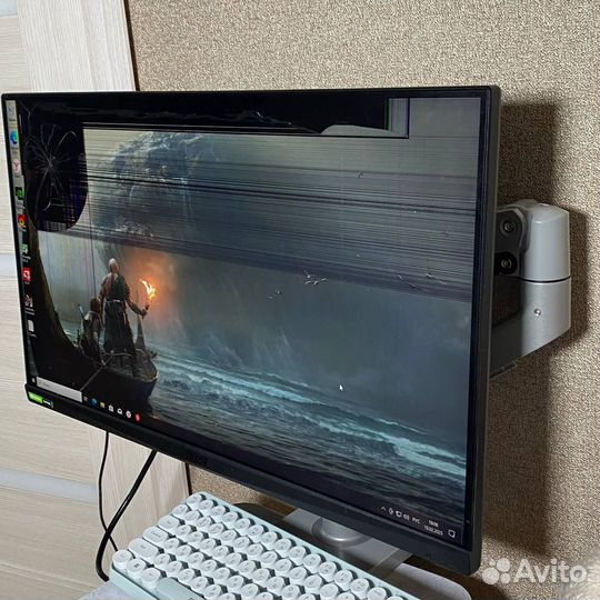 Монитор MSI G273 165GHz full HD разбит