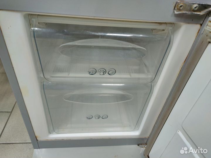 Холодильник Hansa HR-138S