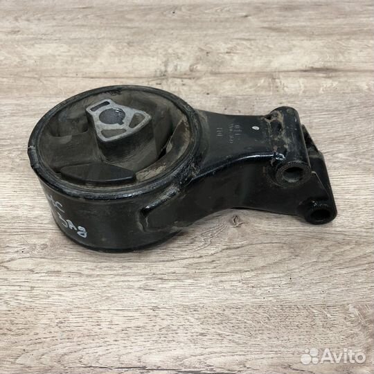 Подушка двигателя задняя Opel Astra j