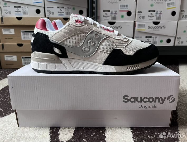 Кроссовки Saucony Shadow 5000 Black/White