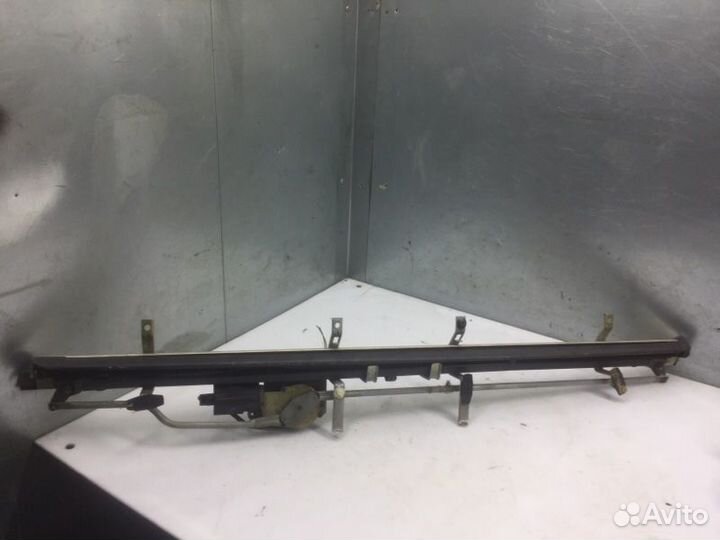 Шторка багажника задняя Mercedes Benz E-Class