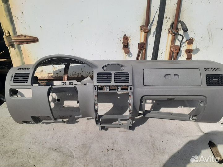 Торпедо Kia Rio 1