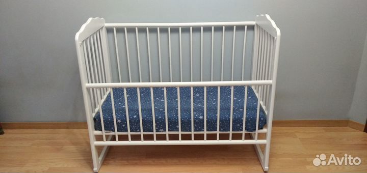 Детская кроватка Женечка-3