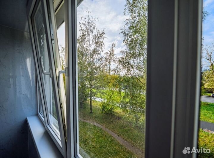 Остекление балконов под ключ