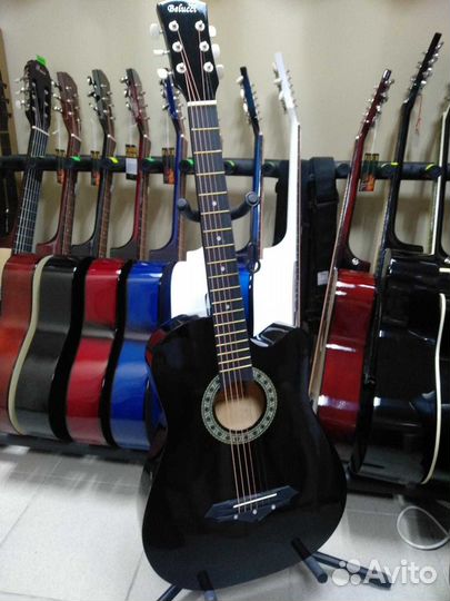 Новые гитары Belucci 3810, чехлы, струны