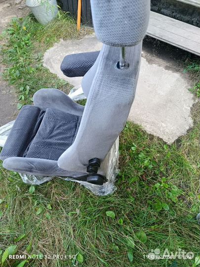 Передние сиденья Recaro