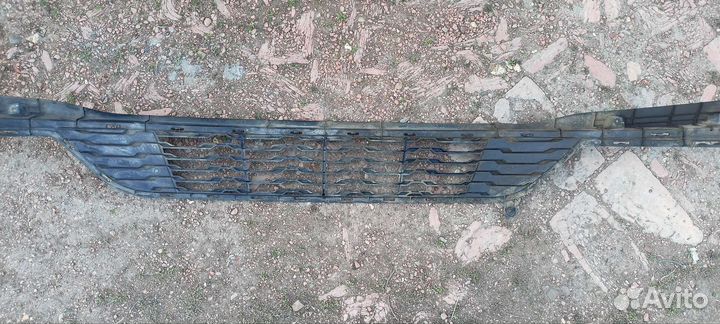 Решетка в бампер нижняя Kia Rio 3