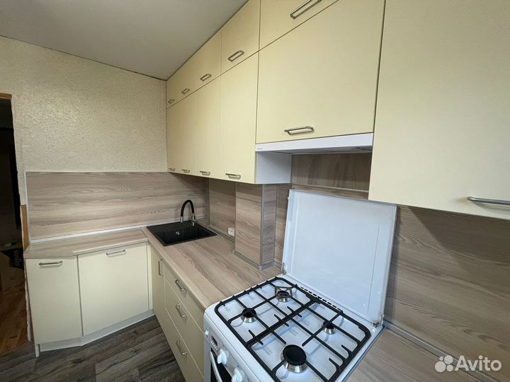 Кухня угловая на заказ от фабрики