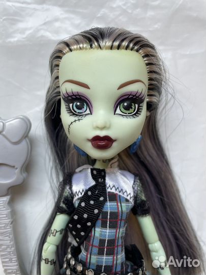 Кукла Монстер Хай френки штейн базовая