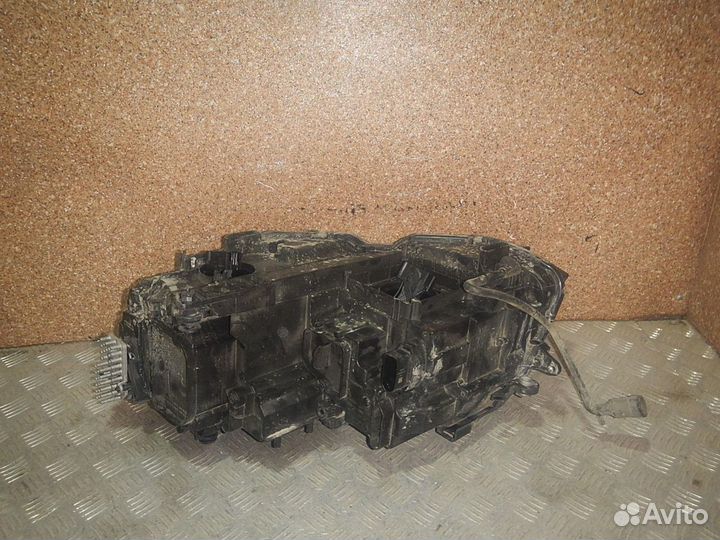 Фара правая, Volkswagen (Фольксваген) -tiguan (II)