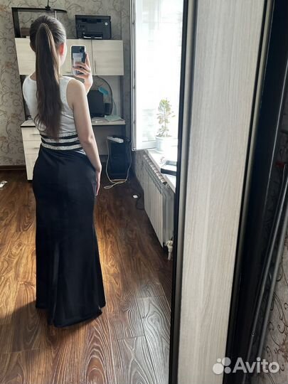 Вечернее платье