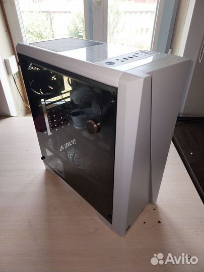 Корпус AeroCool Cylon