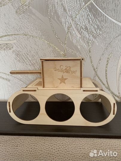 Подарочный набор в виде танка, 23 февраля