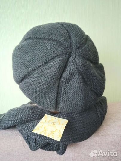 Комплект берет, шарф новый с этикеткой