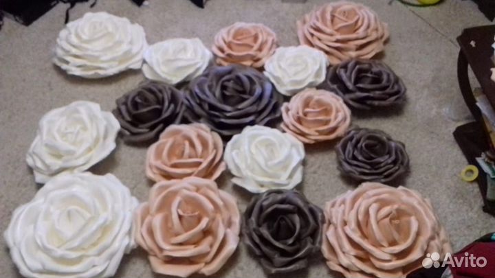 Цветы из изолона для баннера