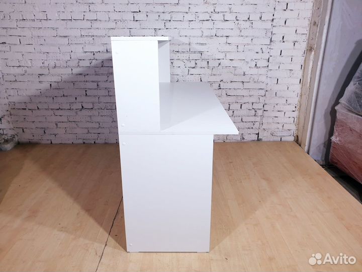 Ресепшн стойка администратора