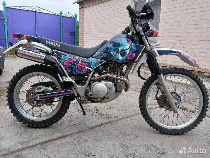 Yamaha Serow 225