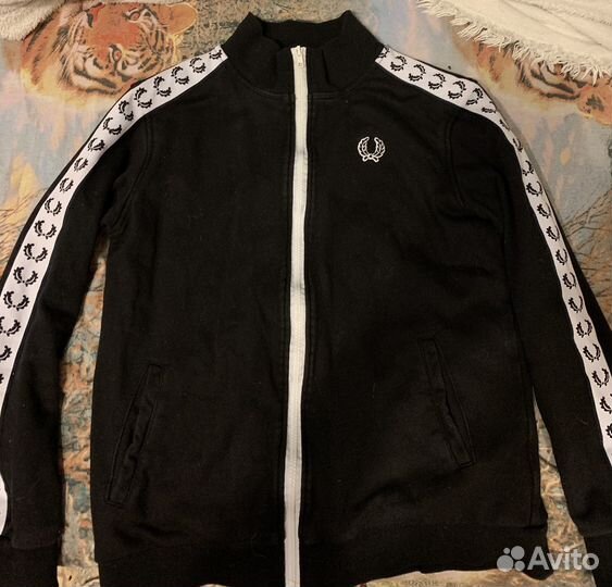 Fred perry олимпийка