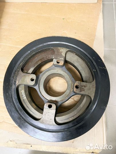 RE523269 демпфер крут. колебаний john deere