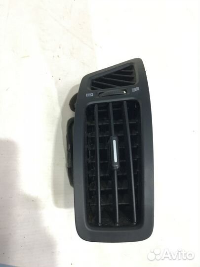 Дефлектор воздушный правый Kia ceed 1