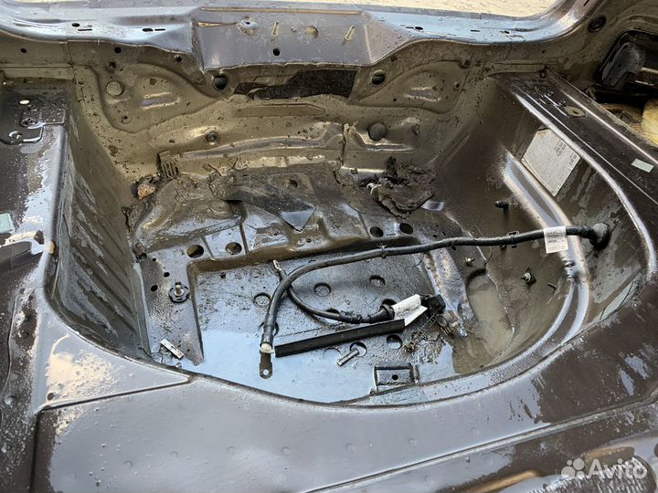 Audi A4 allroad quattro Панель задняя