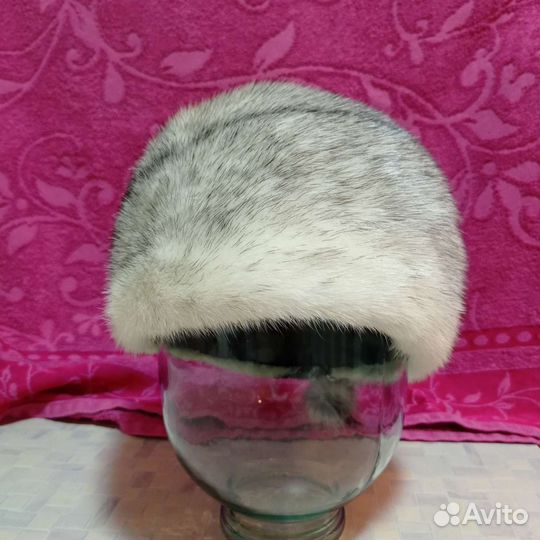 Берет женский норковый