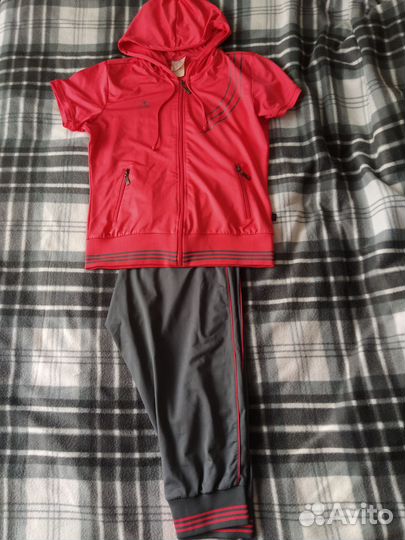 Спортивный костюм женский