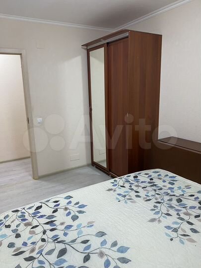 3-к. квартира, 80 м², 1/16 эт.