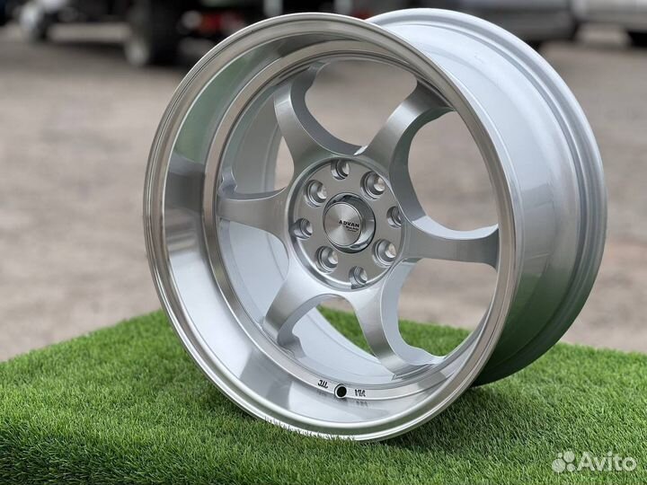 Разноширокие диски Advan racing r16 5x100/114.3