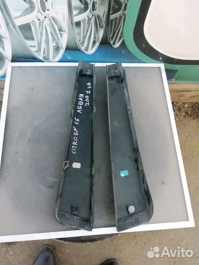 Декорaтивная нaкладка средней cтойки на ситроен ci