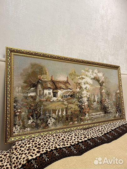 Картина в рамке (гобелен)