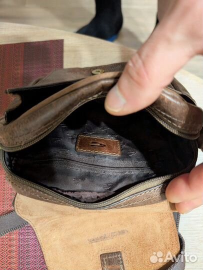 Сумка из натуральной кожи Camel Active