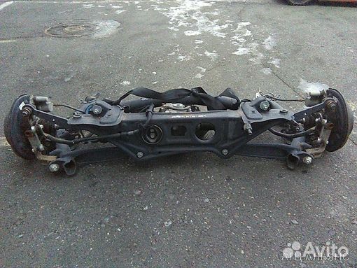 Подрамник toyota wish ZGE25 2ZR-FAE