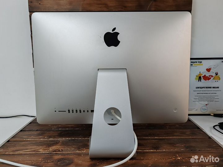 Моноблок Apple iMac 21.5