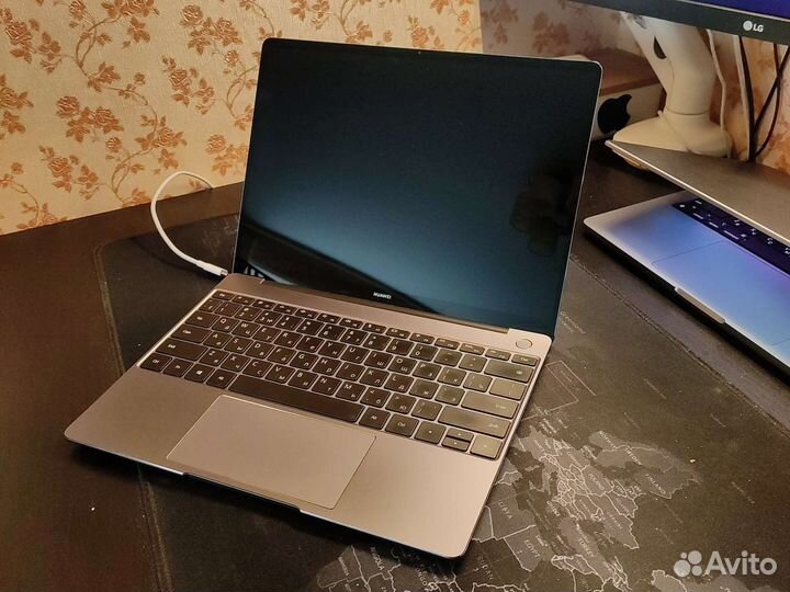Huawei matebook 13 amd ryzen 5 16/512ггб