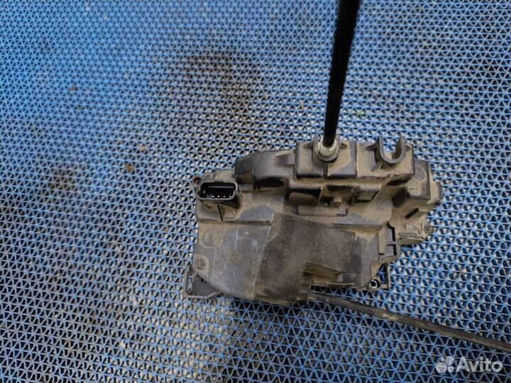 Замок двери Renault Clio 3