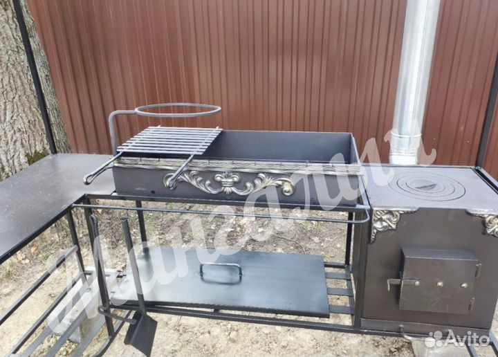 Мангал с крышей