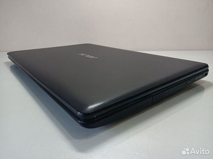 Asus X552- AMD A4-5000/ AMD-8330/ 8Gb/ SSD
