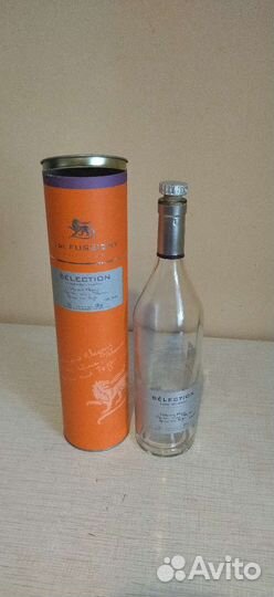 Пустые бутылка из под коньяка Франция