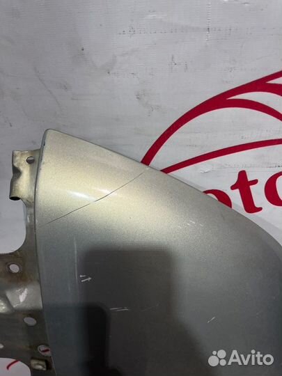 Крыло переднее левое Ford Transit Connect 1 2005