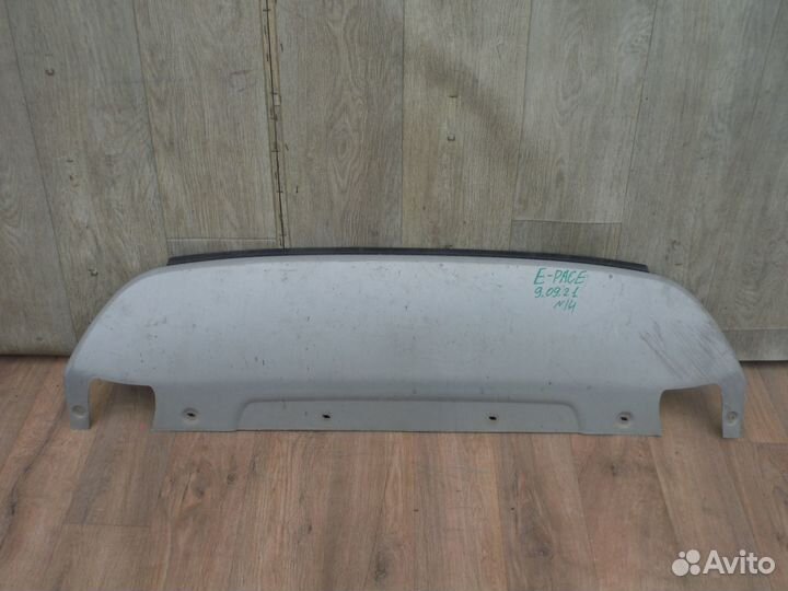 Накладка переднего бампера Jaguar E-Pace 2019