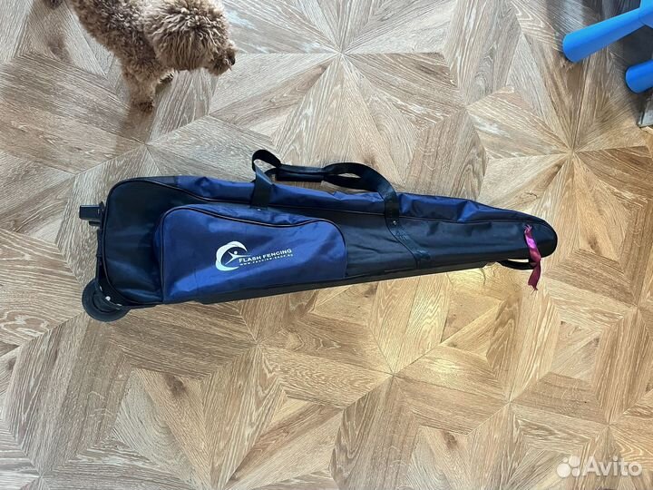 Фехтовальная сумка на колесах