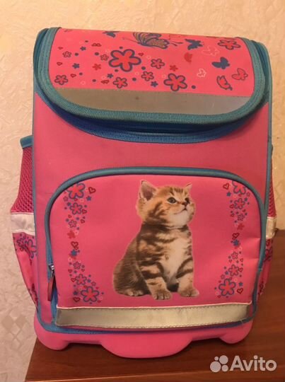 Портфель - рюкзак школьный