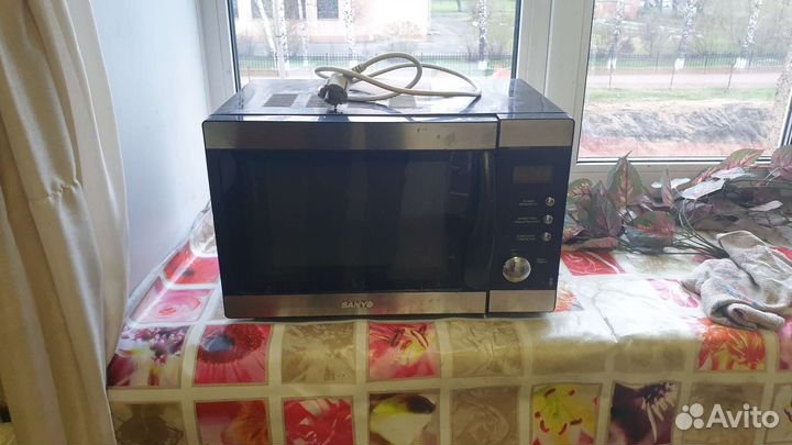 Микроволновая печь Sanyo и Samsung