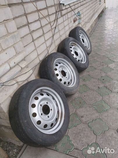 Колеса на ниву летние