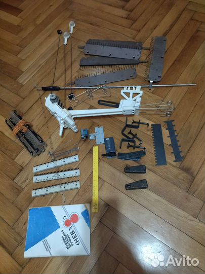 Вязальная машинка Нева 8