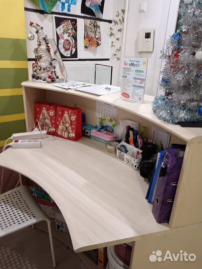 Рецепшен полукруглый