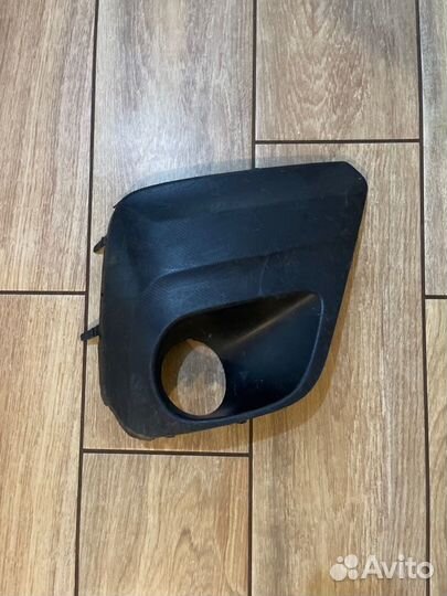 Накладка птф правая Subaru Forester 5 С 2018 Года